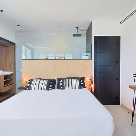 Апартаменты Savanna Beach. Amazing With Jacuzzi