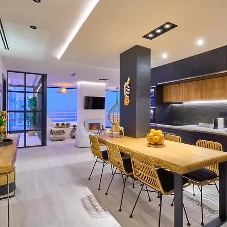 아파트 Savanna Beach. Amazing With Jacuzzi *