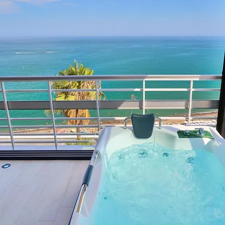 Daire Savanna Beach. Amazing With Jacuzzi *