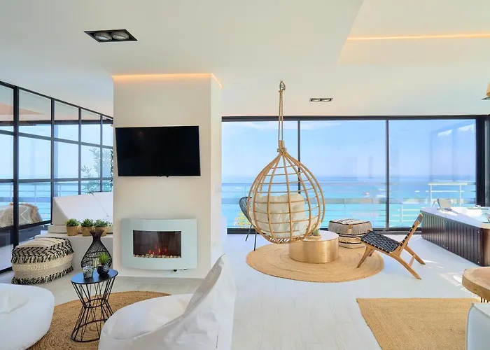 Savanna Beach. Amazing With Jacuzzi Apartment Torremolinos