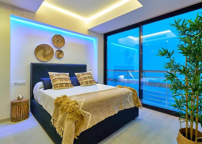 Savanna Beach. Amazing With Jacuzzi Apartment