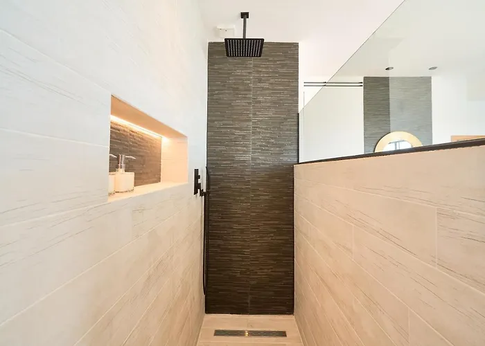 Savanna Beach. Amazing With Jacuzzi * Torremolinos