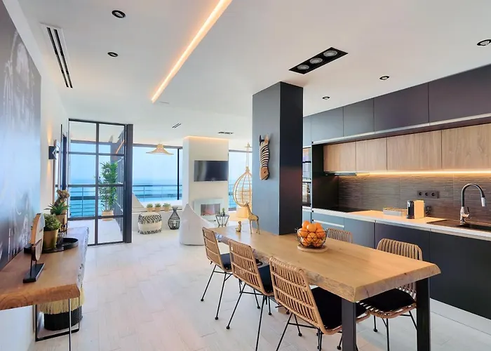 Savanna Beach. Amazing With Jacuzzi Apartment *