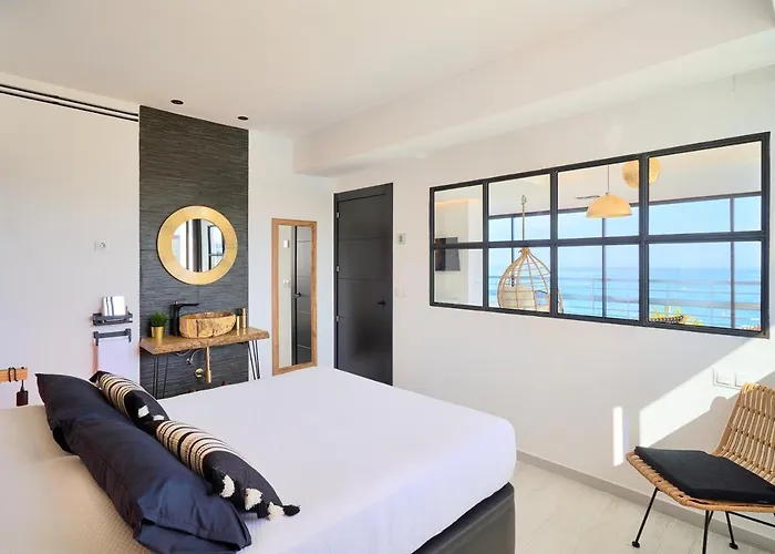 Savanna Beach. Amazing With Jacuzzi Apartment