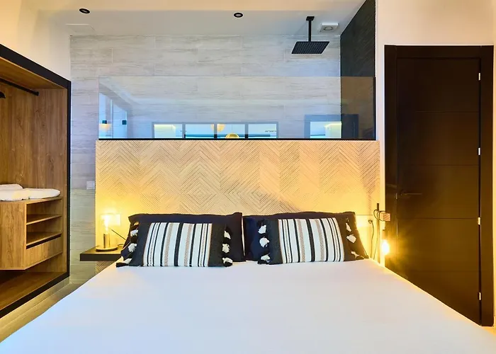 Savanna Beach. Amazing With Jacuzzi Apartment *