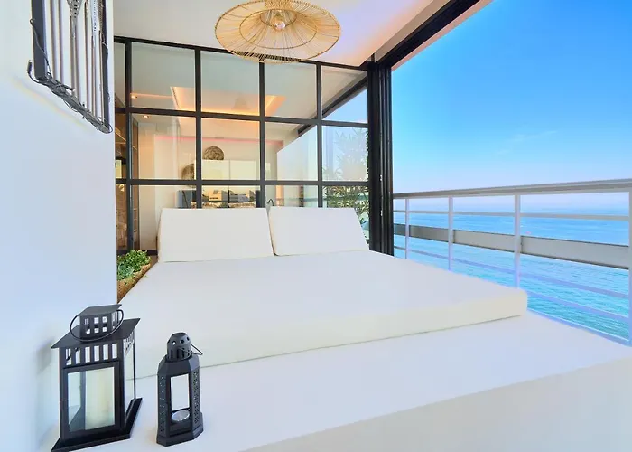 Savanna Beach. Amazing With Jacuzzi