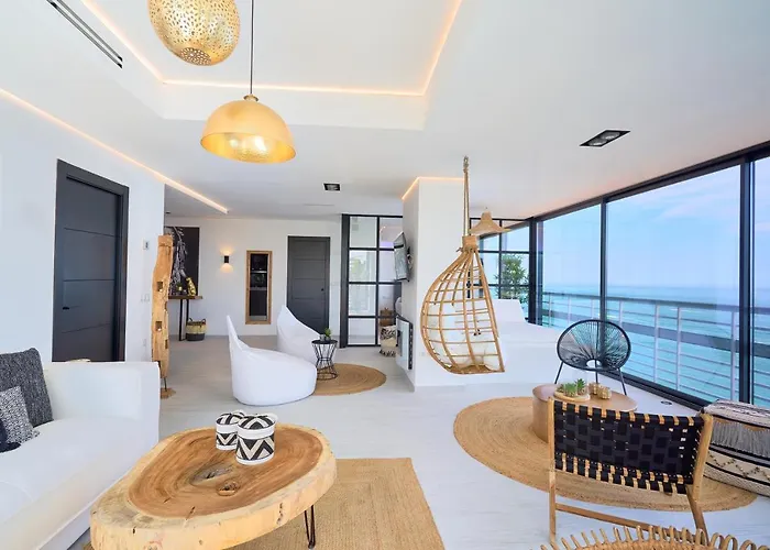 Lägenhet Savanna Beach. Amazing With Jacuzzi Torremolinos