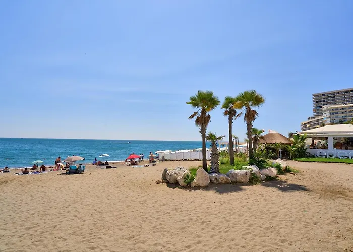 Апартаменти Savanna Beach. Amazing With Jacuzzi